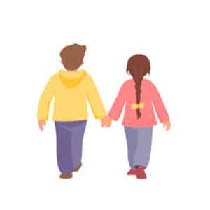 Un frère et une soeur de dos