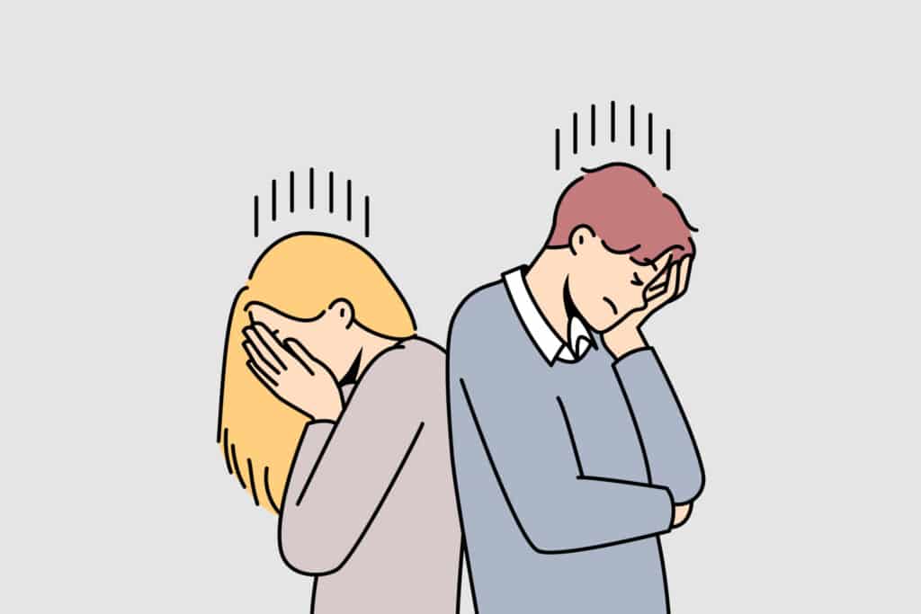 Parents rabaissant un enfant